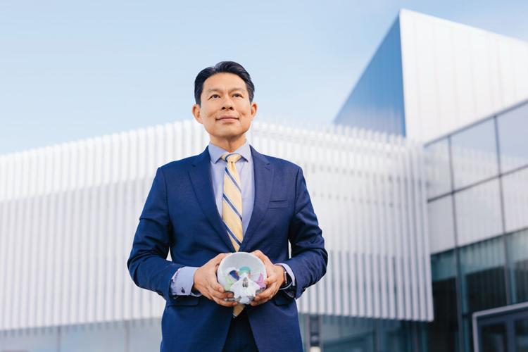Dr. Alexander Y. Lin, MD MBA, Plastic and craniofacial surgeon at UCSF